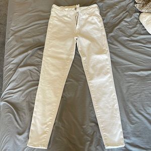 American Eagle White Skinny Jeans- High Rise Jeggings
